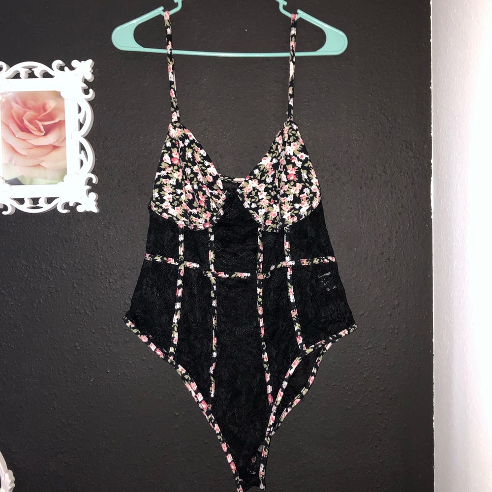 Floral Lace Bodysuit